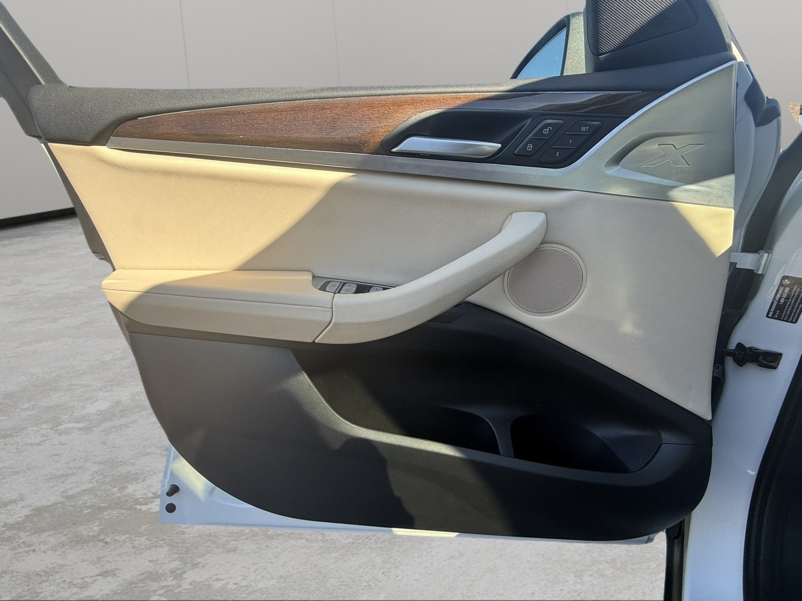 2023 BMW X4 xDrive30i