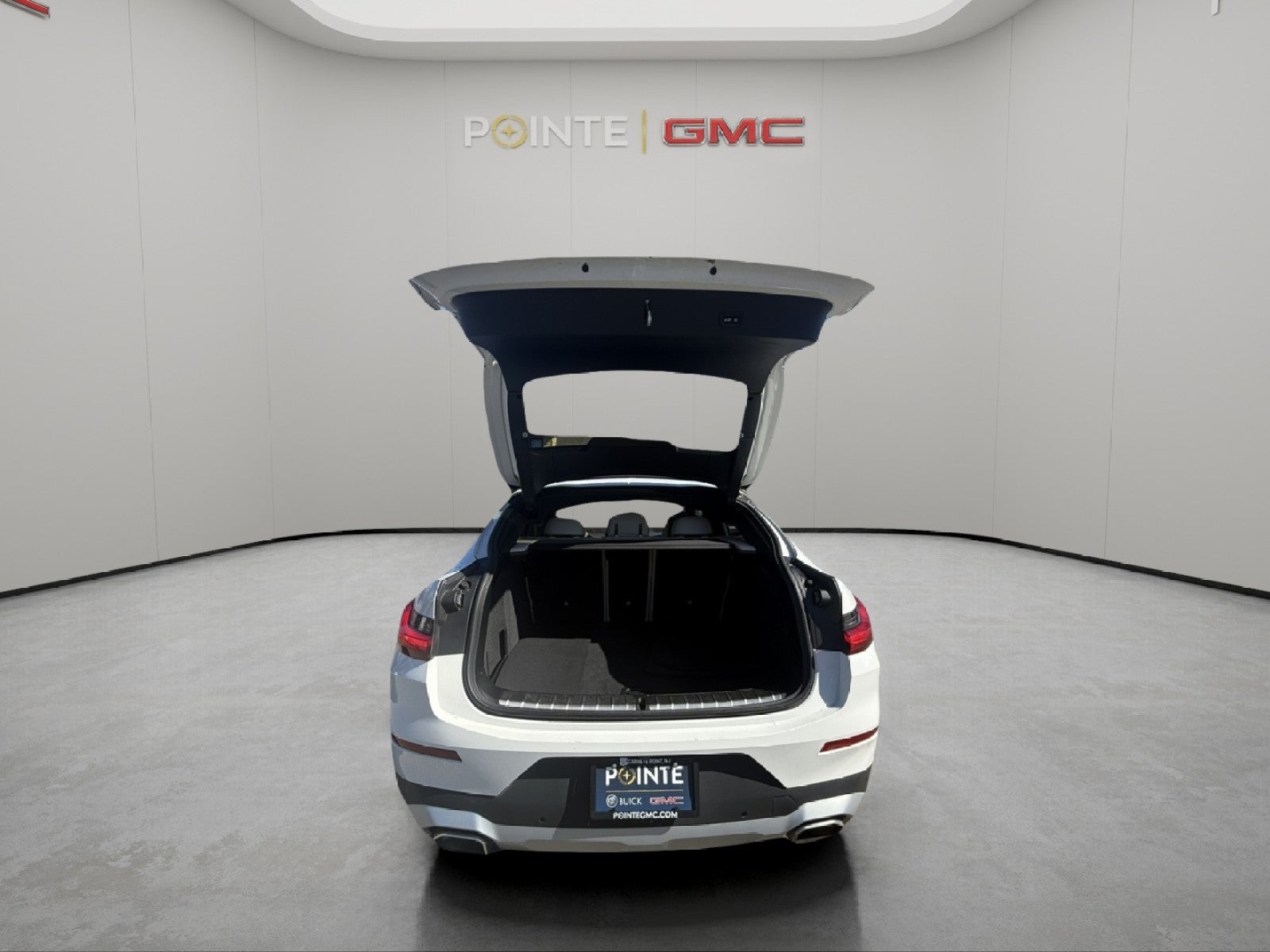 2023 BMW X4 xDrive30i