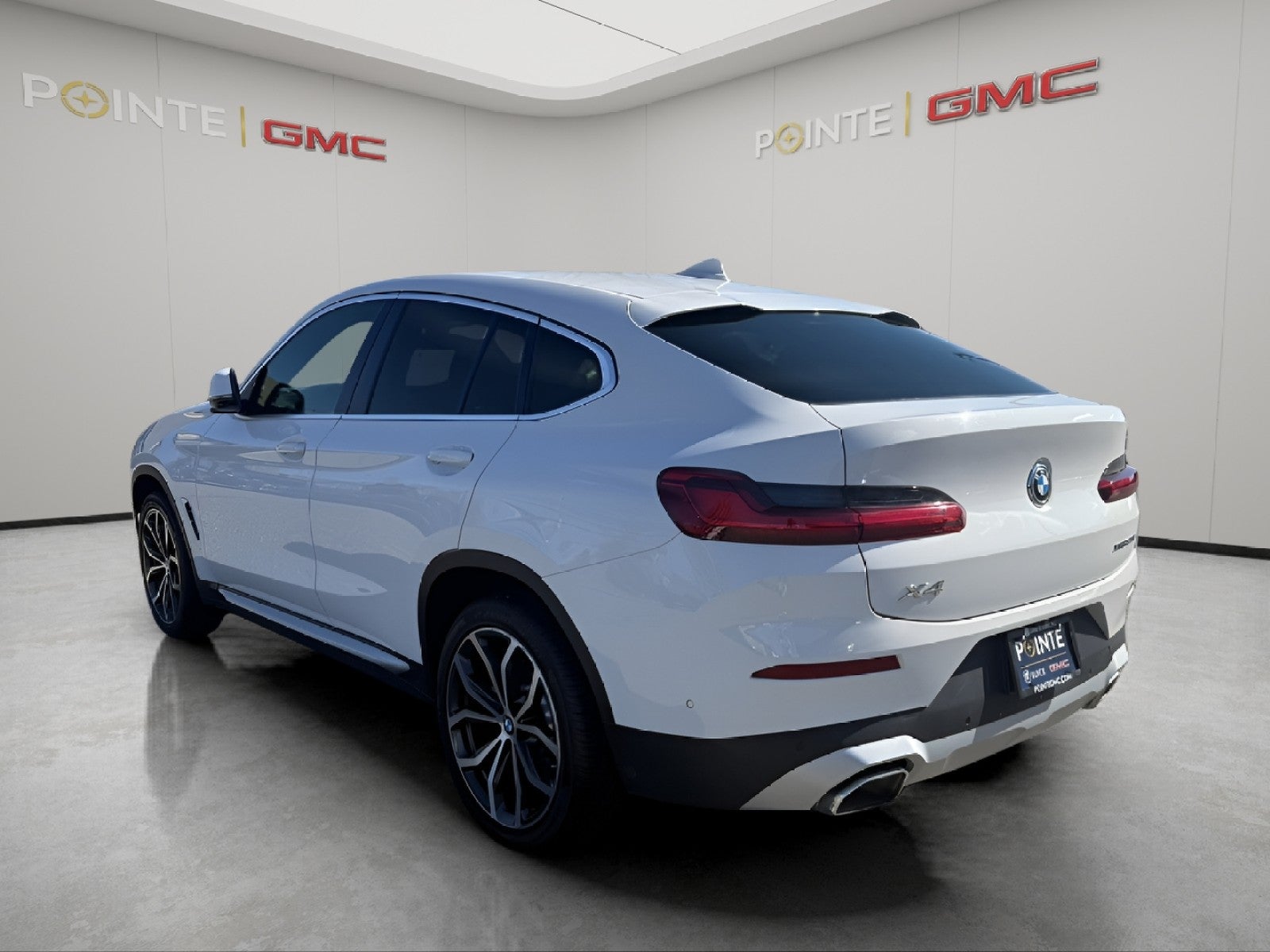 2023 BMW X4 xDrive30i