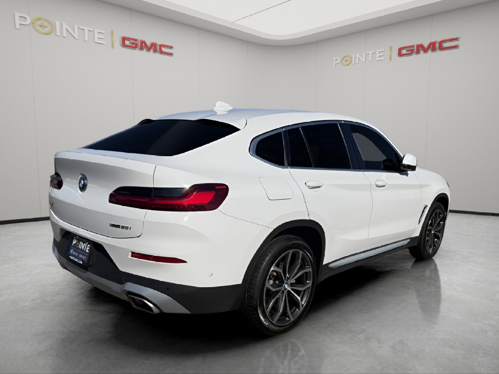 2023 BMW X4 xDrive30i