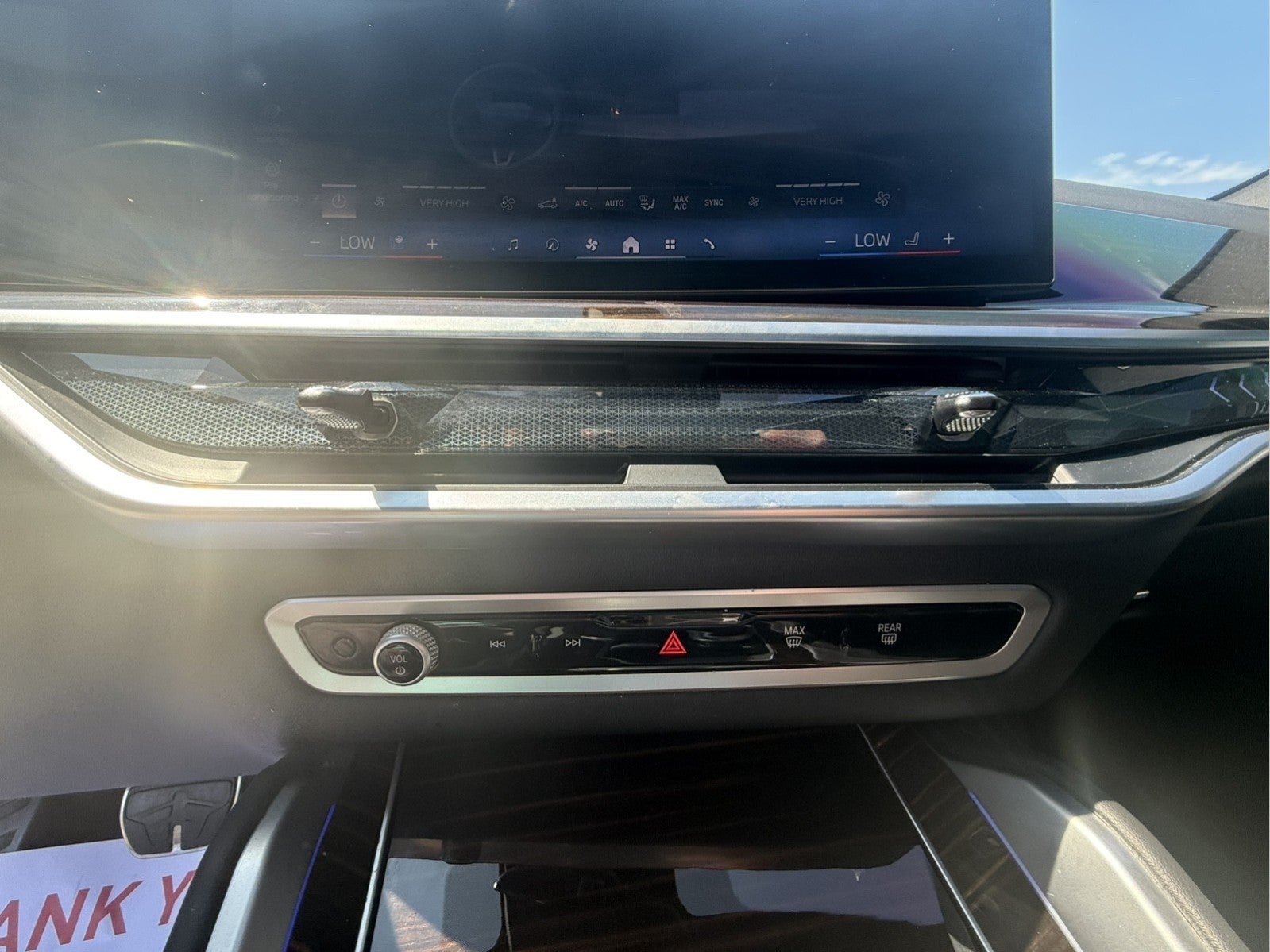 2025 BMW X6 xDrive40i