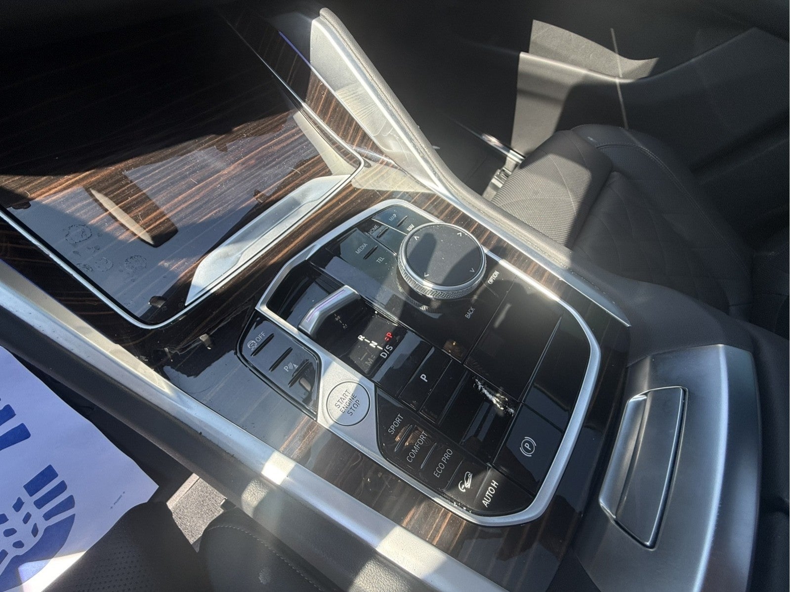 2025 BMW X6 xDrive40i