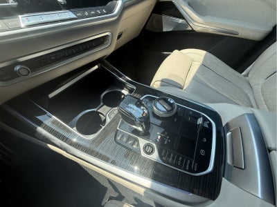 2020 BMW X7 M50i
