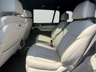 2020 BMW X7 M50i