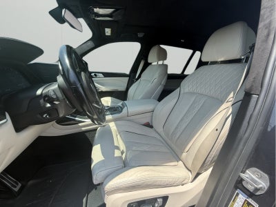2020 BMW X7 M50i