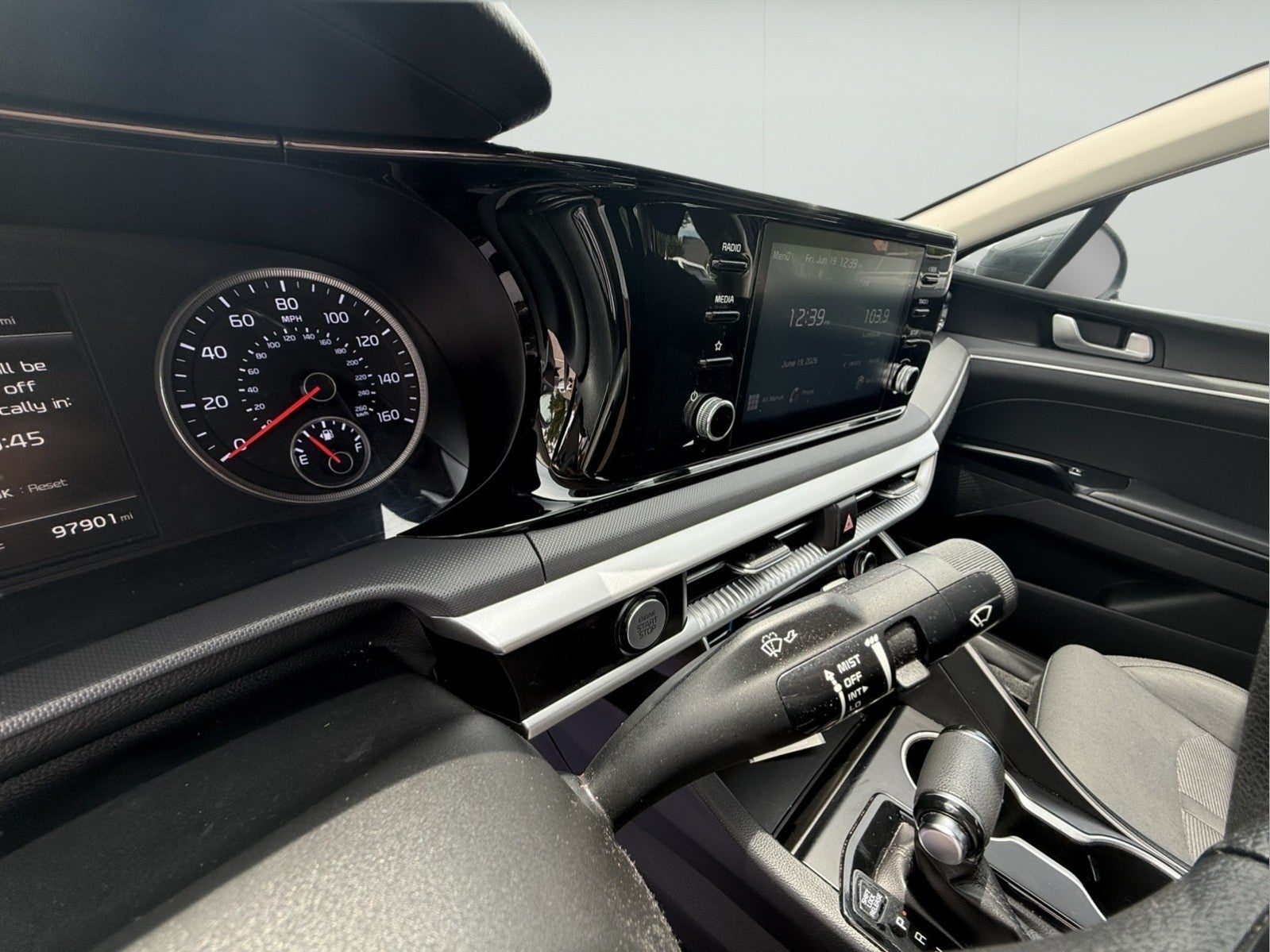 2021 Kia K5 LXS