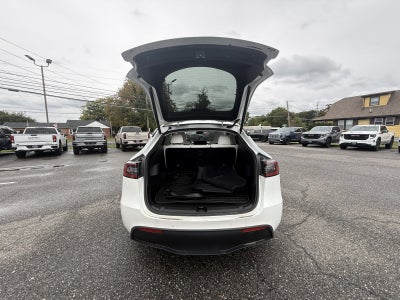 2022 Tesla Model Y Long Range Dual Motor All-Wheel Drive