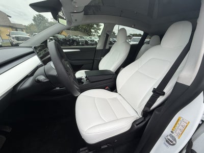 2022 Tesla Model Y Long Range Dual Motor All-Wheel Drive