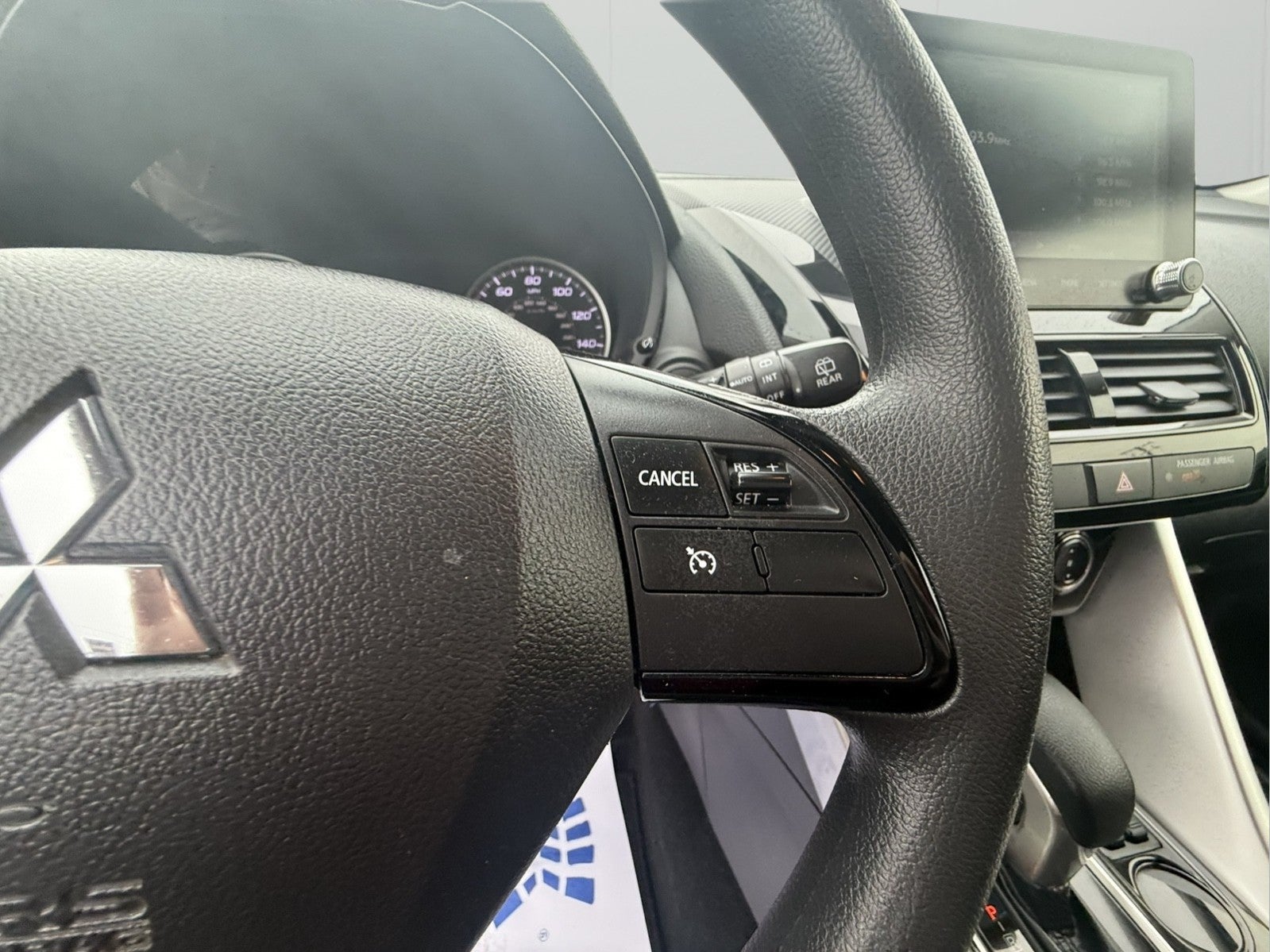 2022 Mitsubishi Eclipse Cross LE