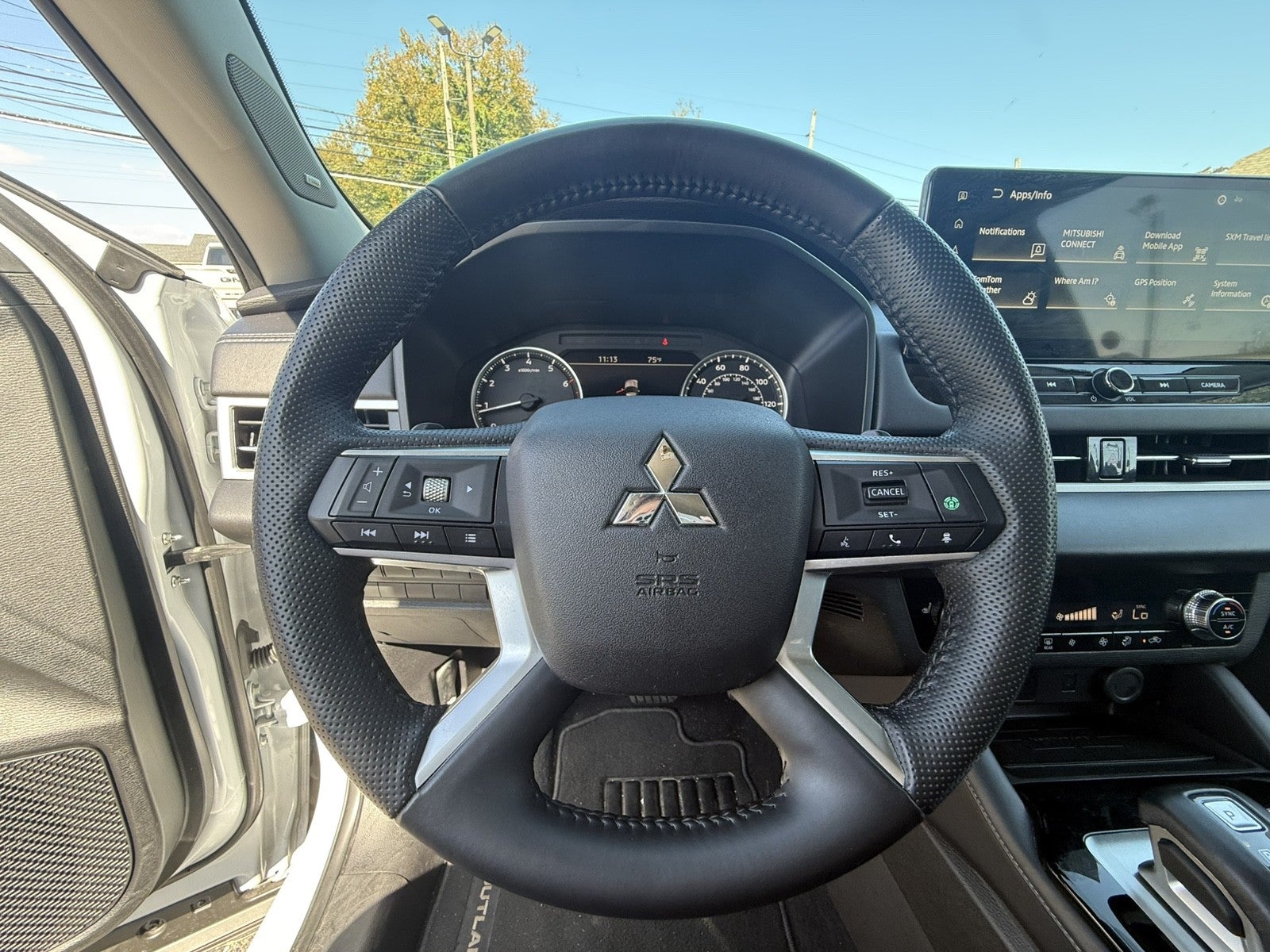 2025 Mitsubishi Outlander SE