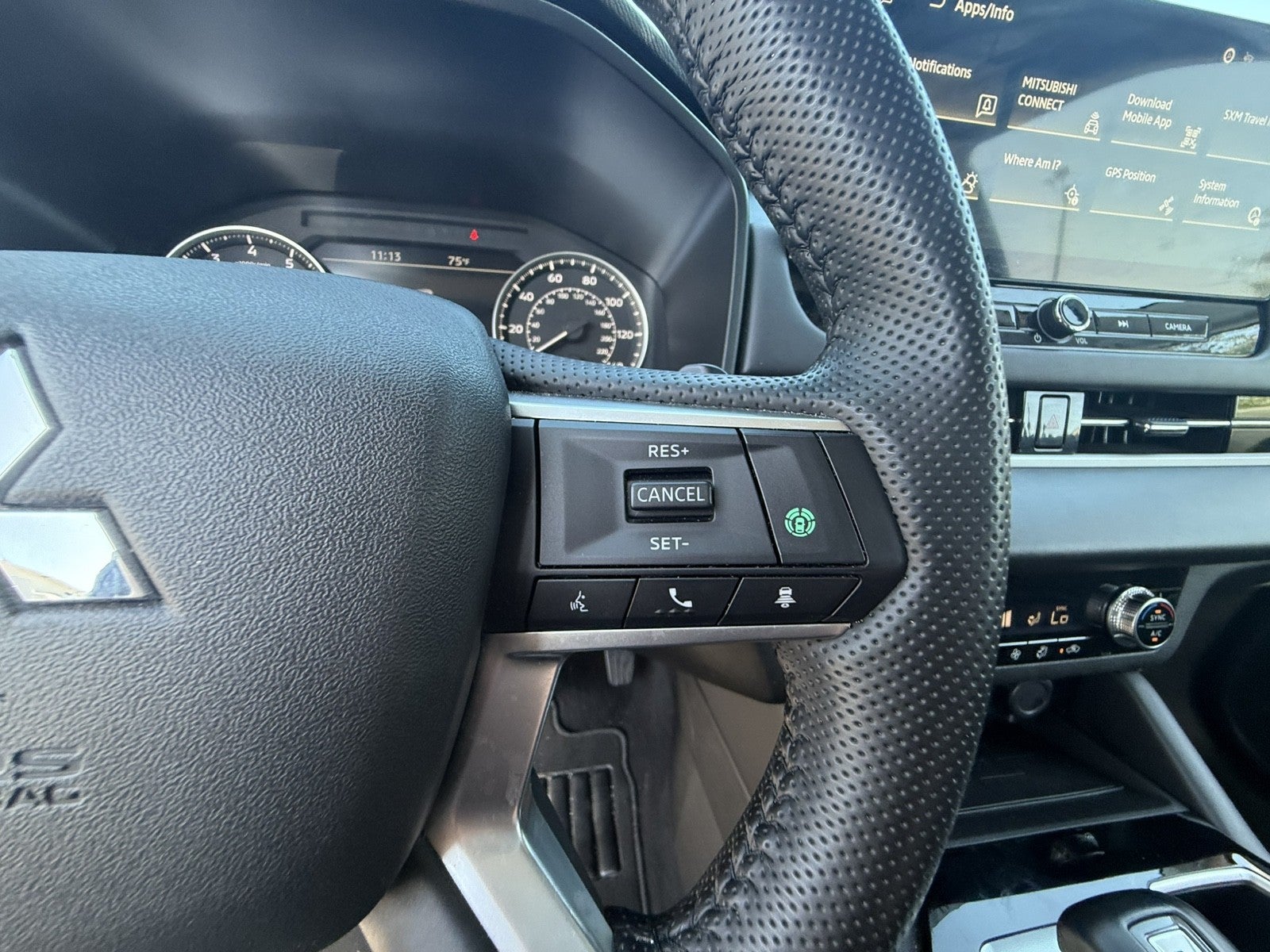 2025 Mitsubishi Outlander SE