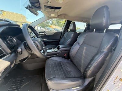2025 Mitsubishi Outlander SE