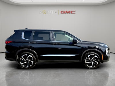 2022 Mitsubishi Outlander ES