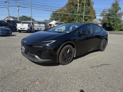 2025 Toyota Prius LE