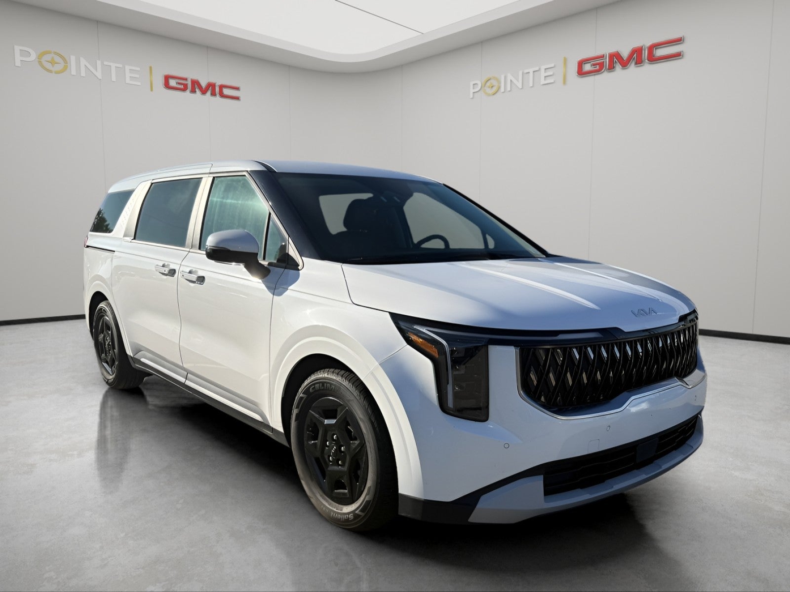 2025 Kia Carnival LXS