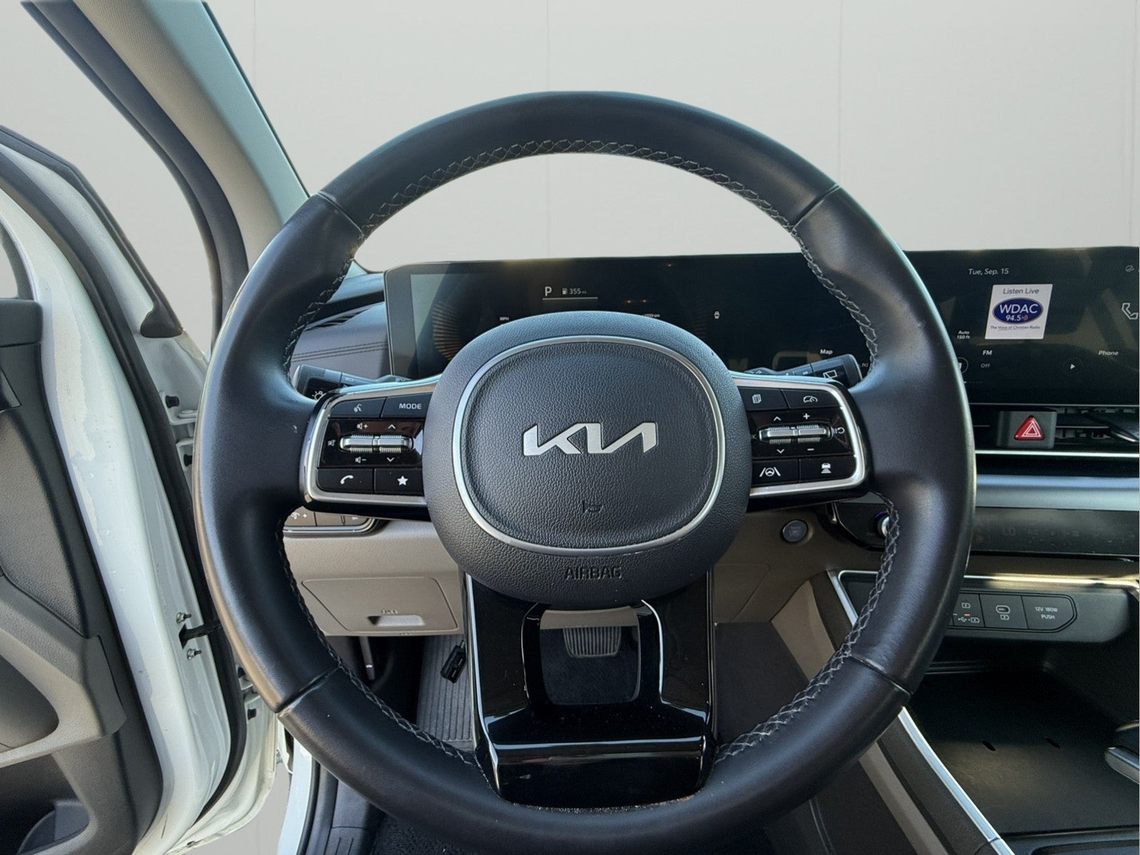 2025 Kia Carnival LXS