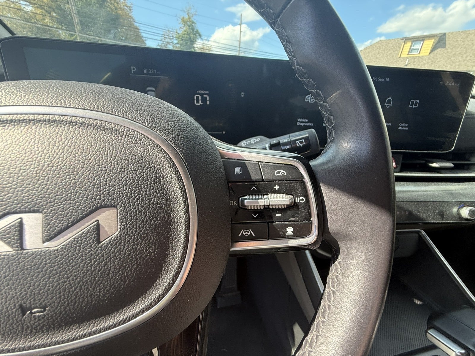 2025 Kia Carnival LXS
