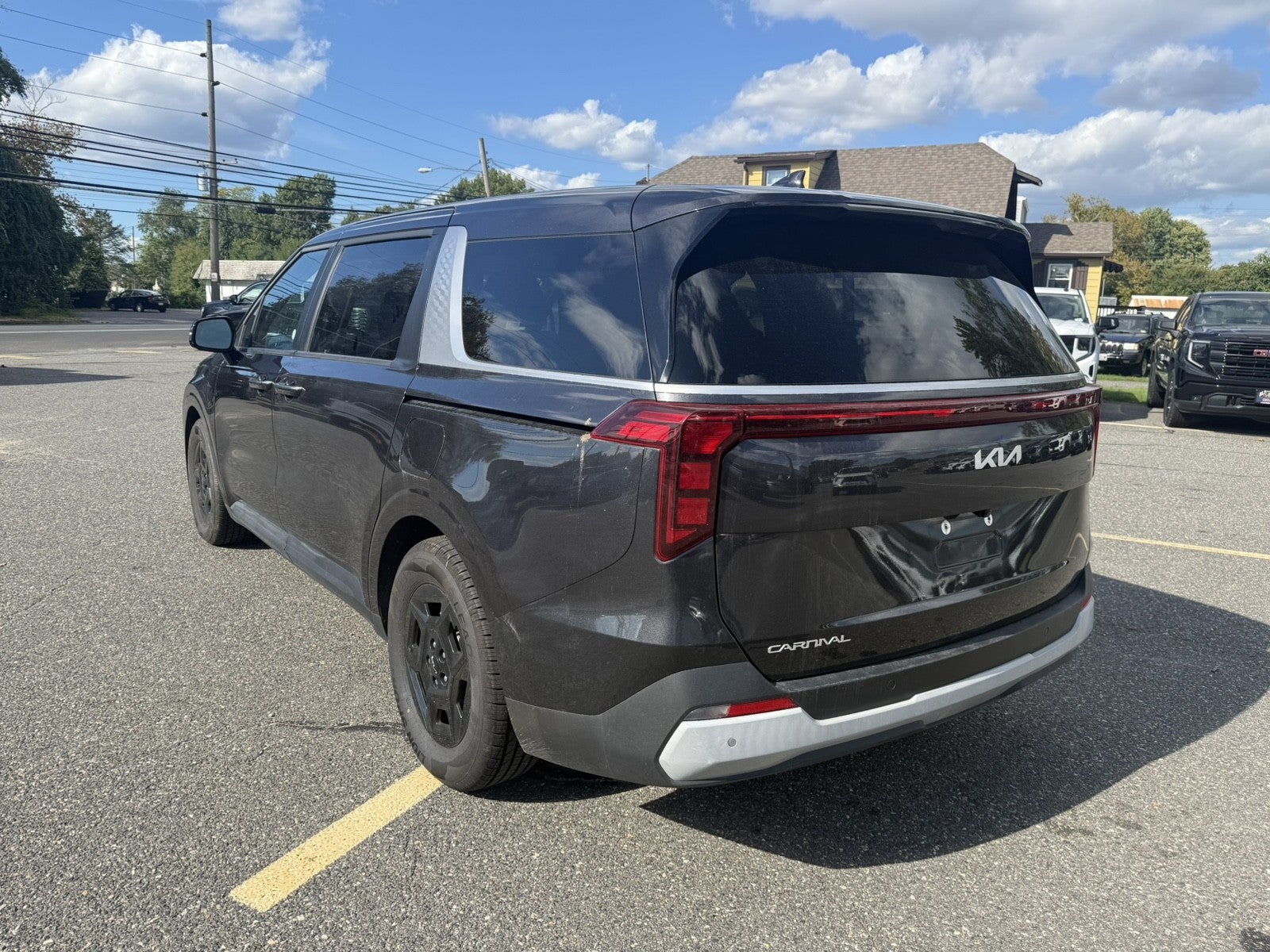 2025 Kia Carnival LXS
