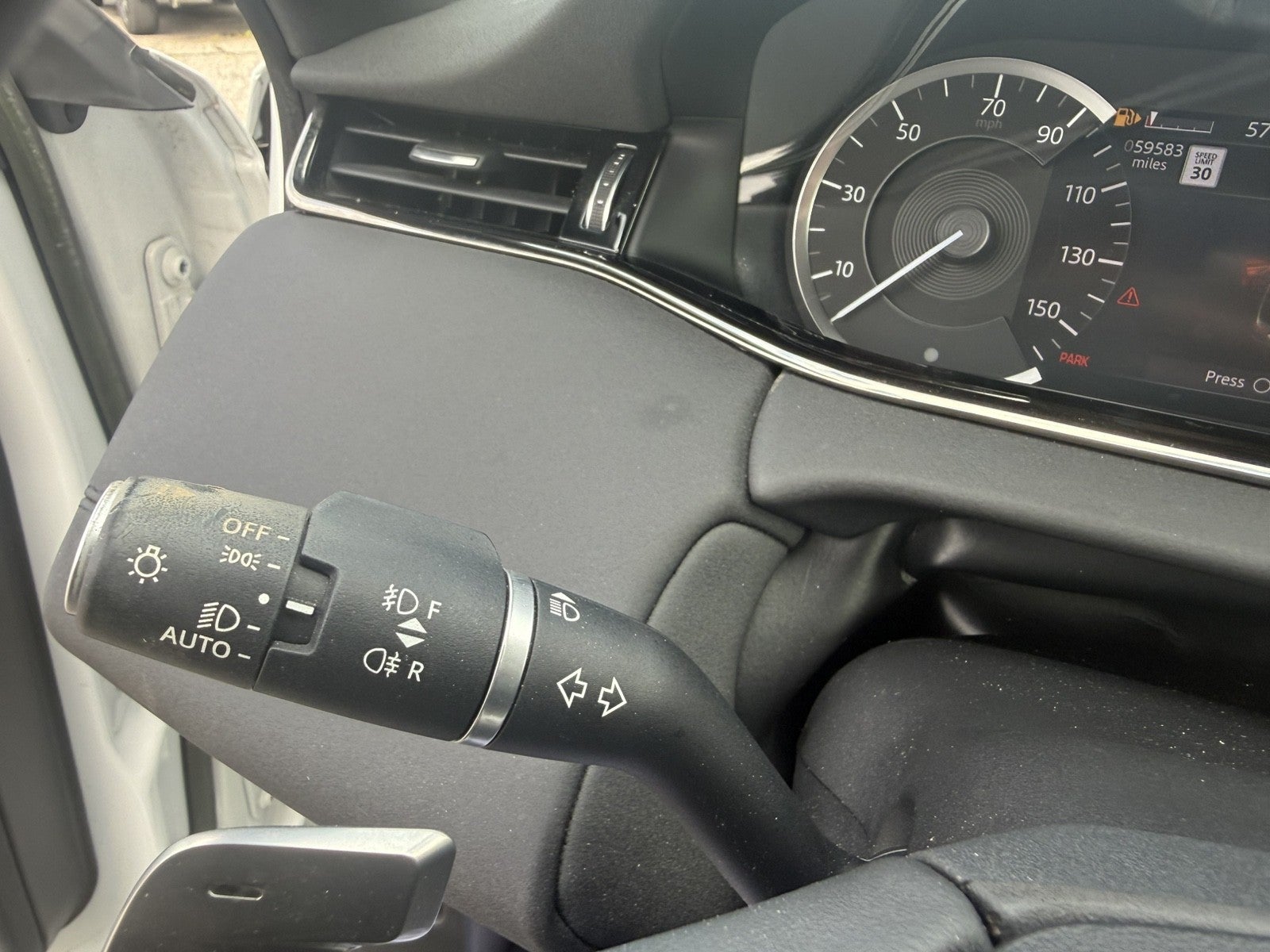 2023 Land Rover Range Rover Evoque R-Dynamic SE