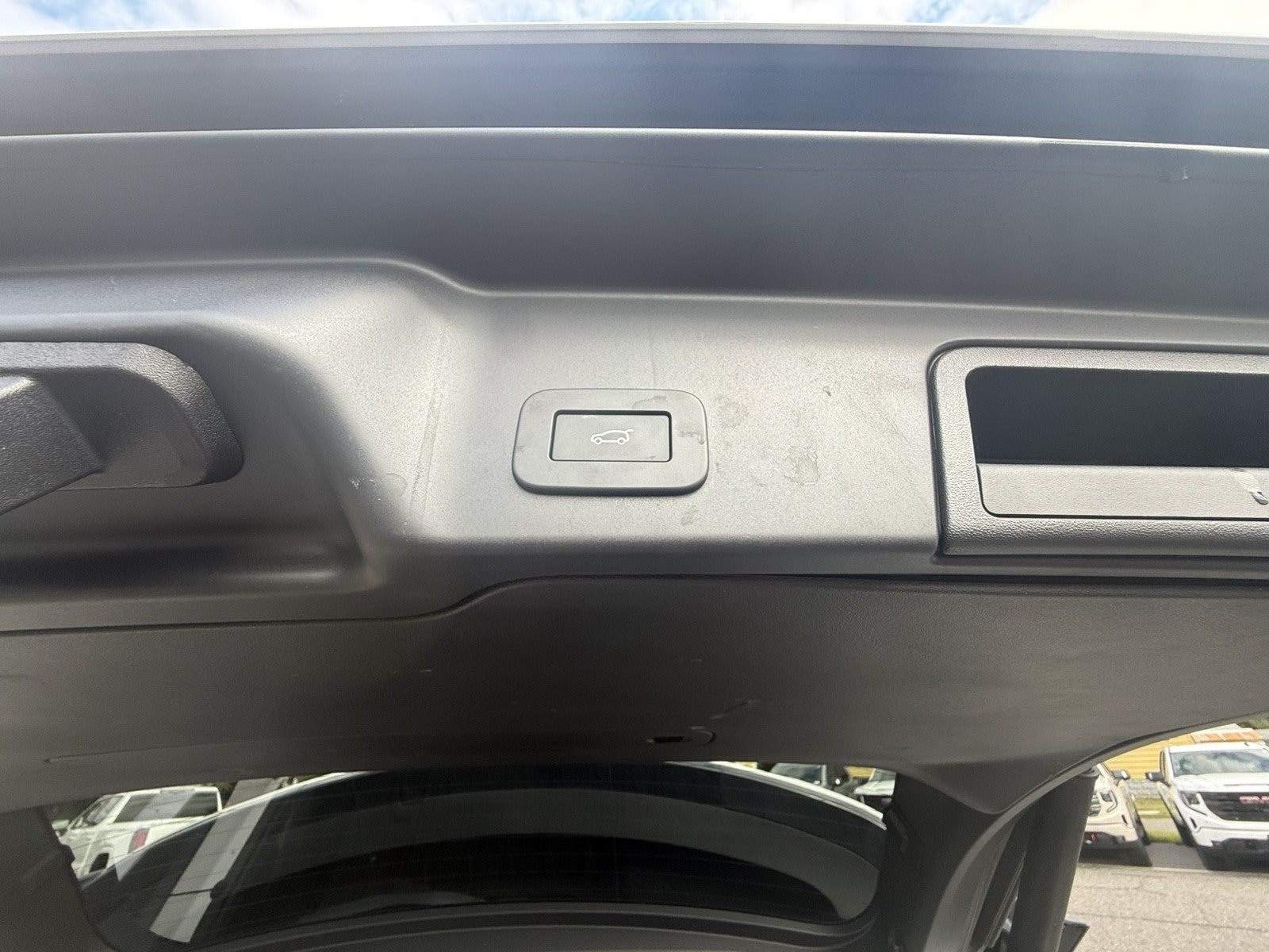 2023 Land Rover Range Rover Evoque R-Dynamic SE