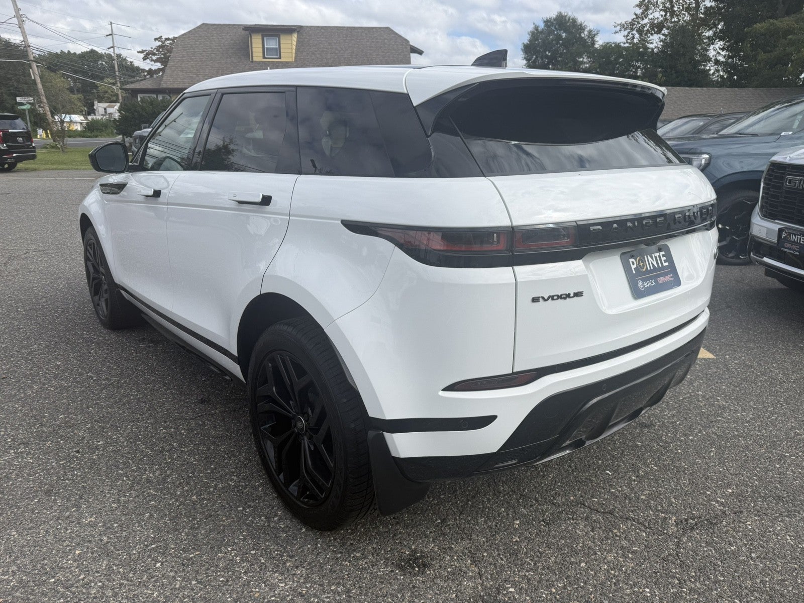 2023 Land Rover Range Rover Evoque R-Dynamic SE