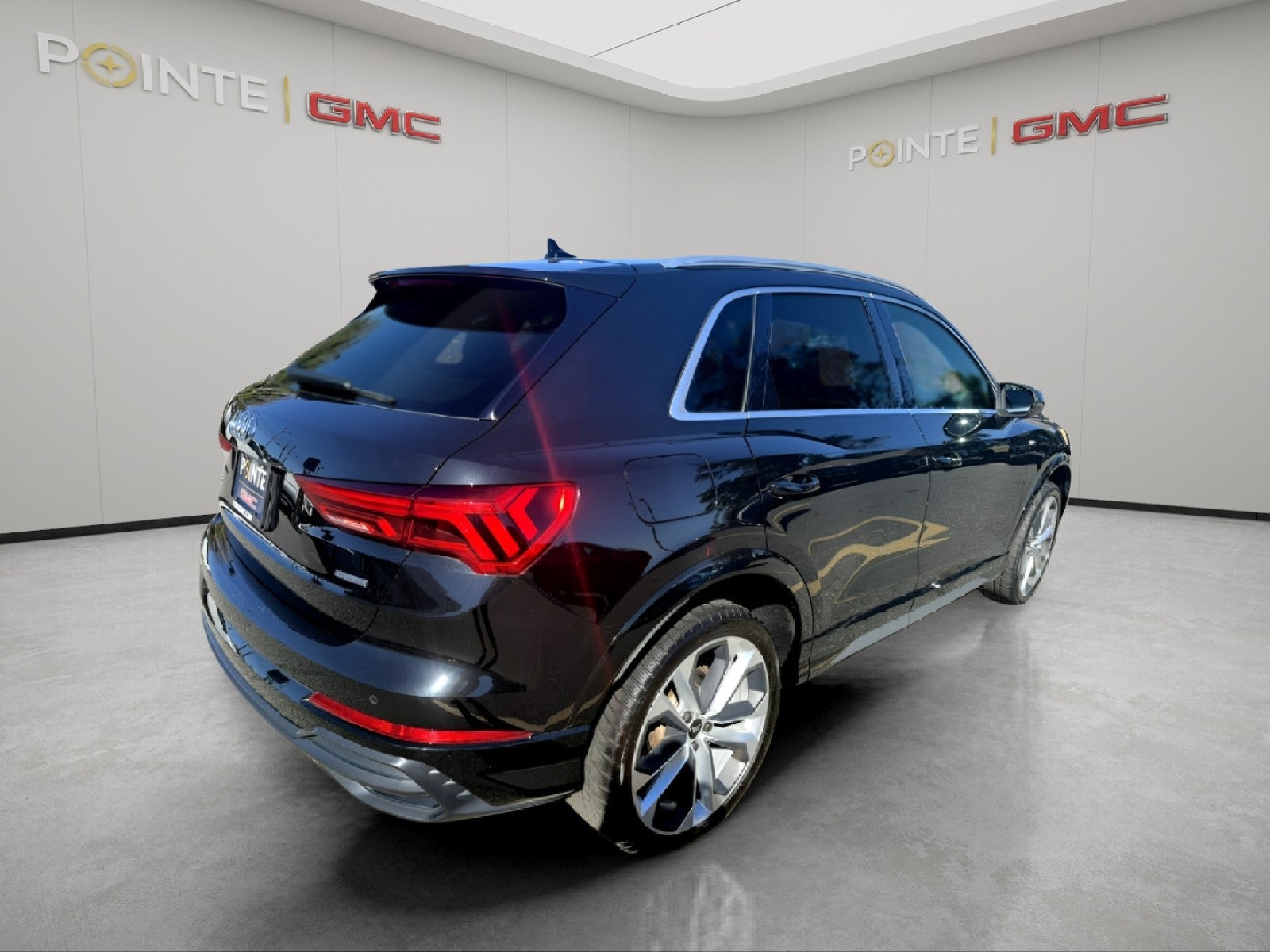 2021 Audi Q3 S line Premium Plus