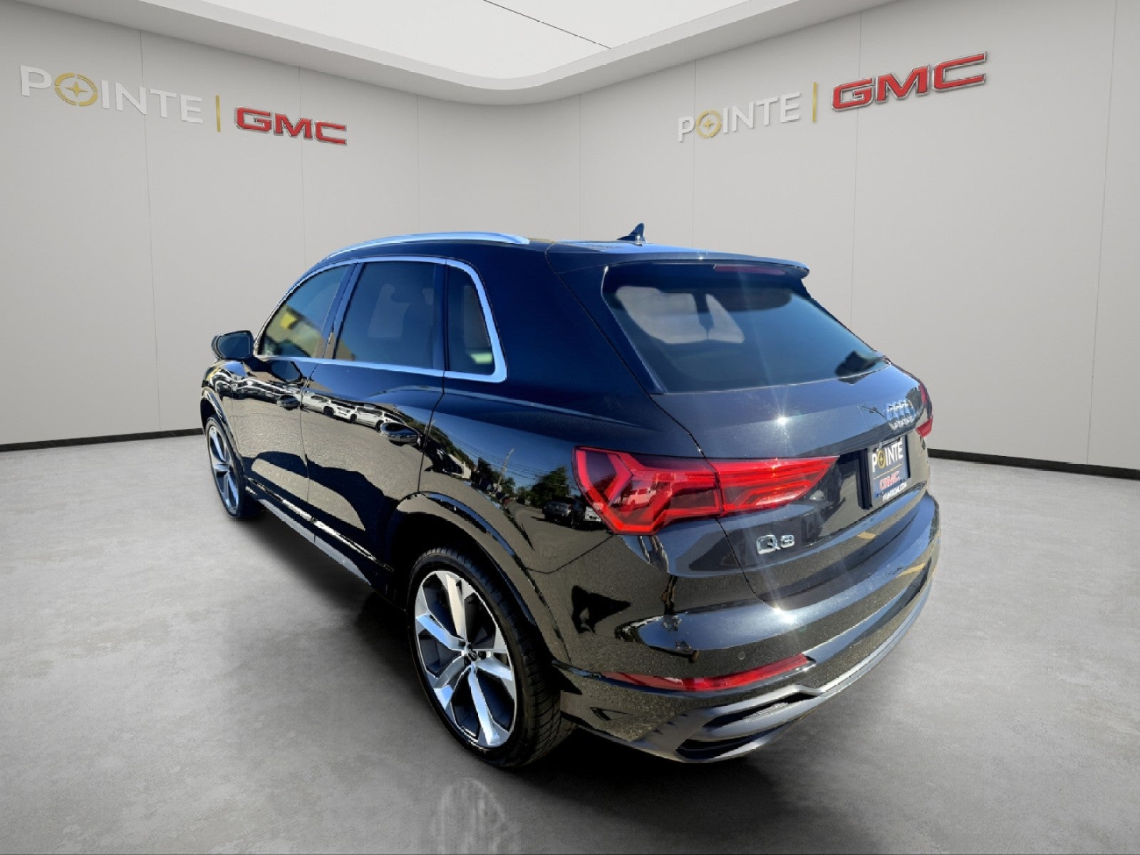 2021 Audi Q3 S line Premium Plus